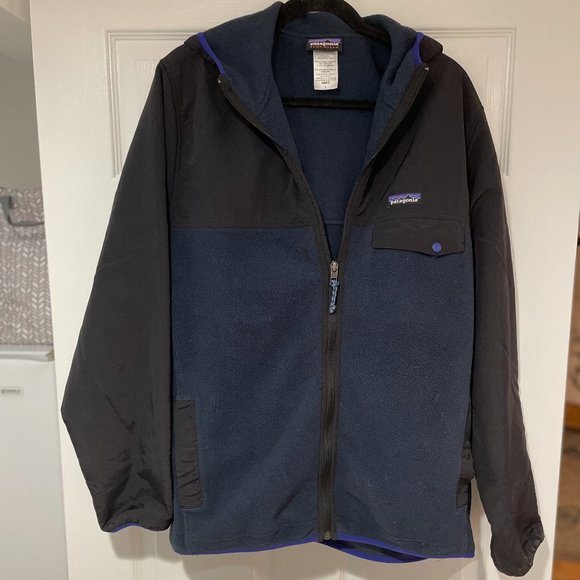 Patagonia Other - Patagonia Blue/Black Hooded Synchilla Jacket L